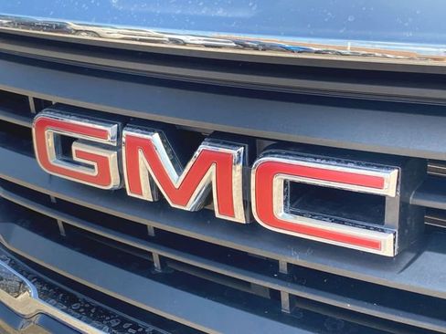 Used 2023 GMC Terrain SLE w/ Driver Convenience Package FWD image 29