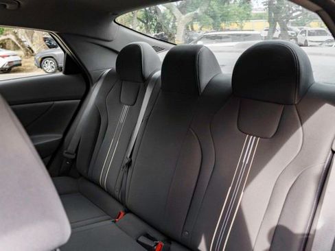 Certified 2023 Hyundai Elantra SEL w/ Convenience Package image 21