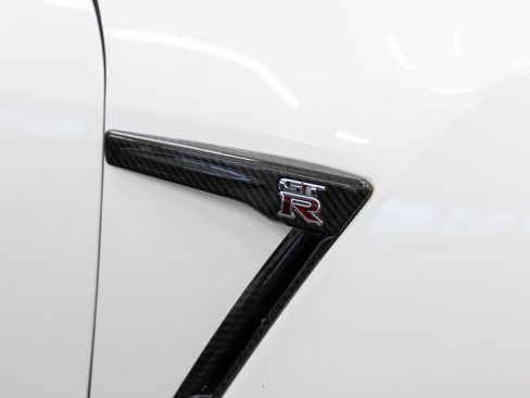 Used 2016 Nissan GT-R Premium AWD/4WD image 26