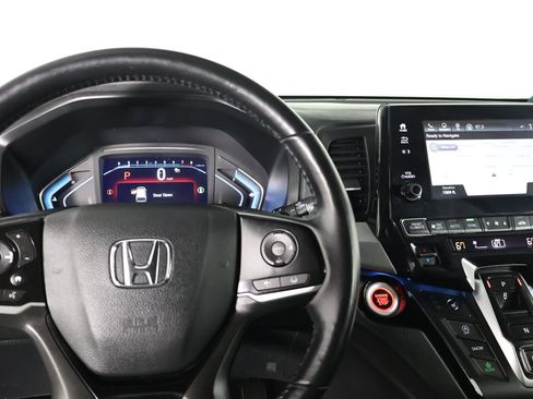 Certified 2024 Honda Odyssey Touring image 16