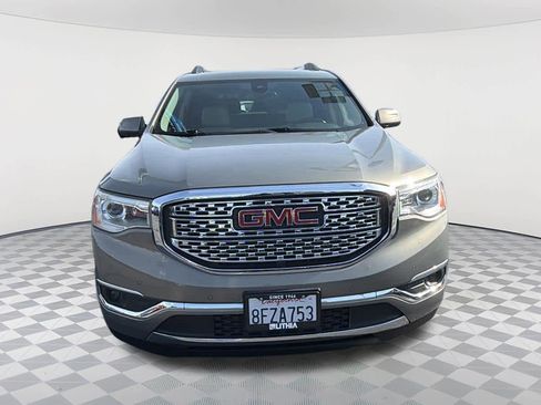 Used 2019 GMC Acadia Denali w/ Technology Package AWD/4WD image 2
