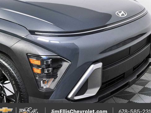 Used 2024 Hyundai Kona SEL FWD image 30