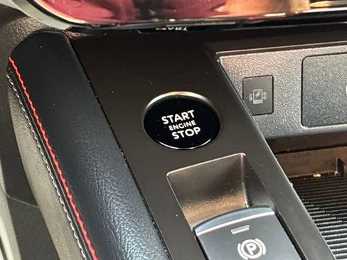 Certified 2025 Nissan Kicks SR AWD/4WD image 35