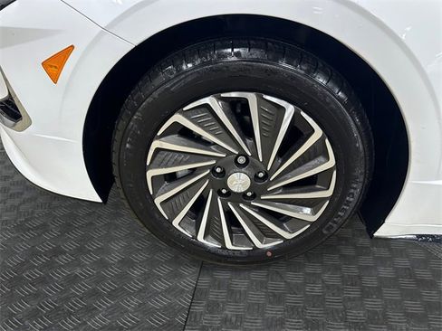 Certified 2023 Hyundai Sonata SEL w/ Cargo Package image 14