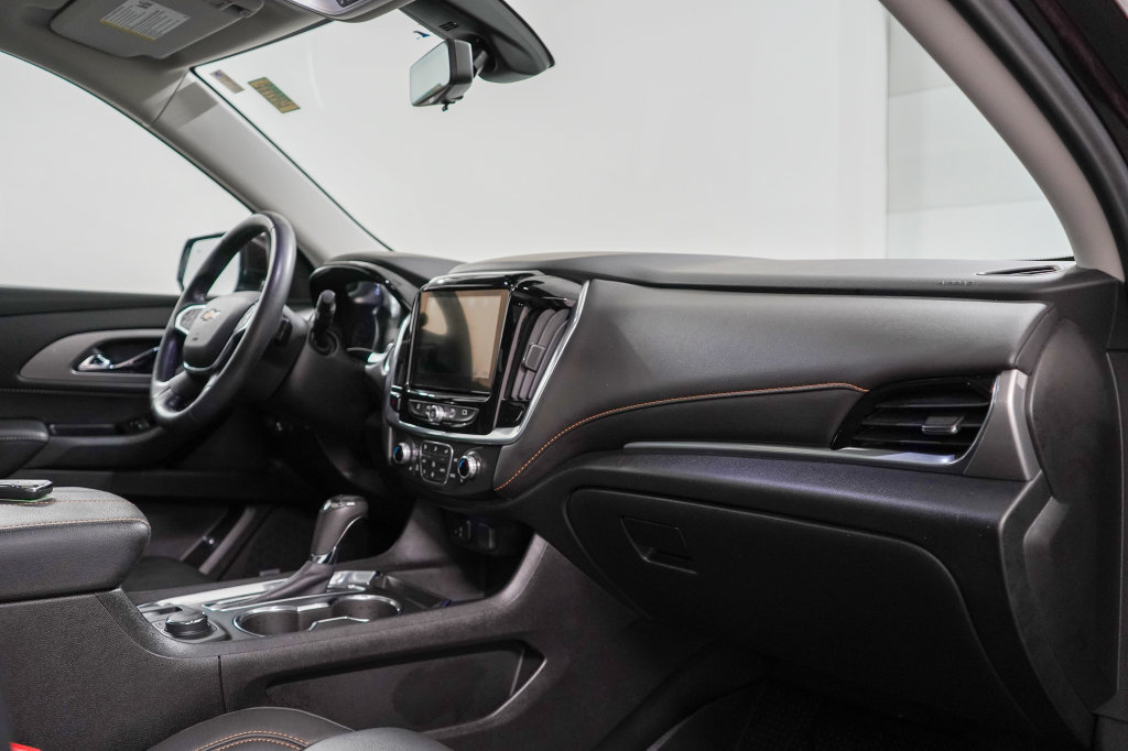 Used 2020 Chevrolet Traverse LT w/ LT Premium Package FWD image 25