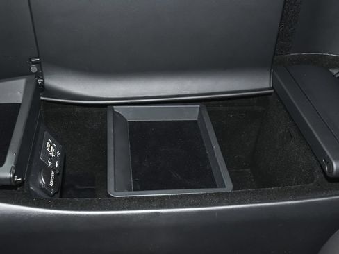 Used 2022 Lexus LS 500h AWD w/ Luxury Package image 53