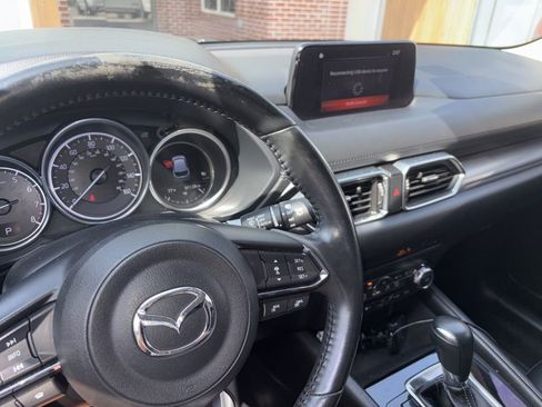 Used 2018 MAZDA CX-5 Touring image 2