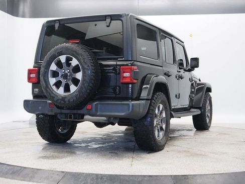 Certified 2018 Jeep Wrangler Unlimited Sahara image 10