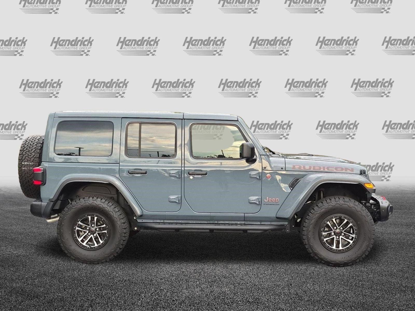 Used 2024 Jeep Wrangler Unlimited Rubicon AWD/4WD image 11