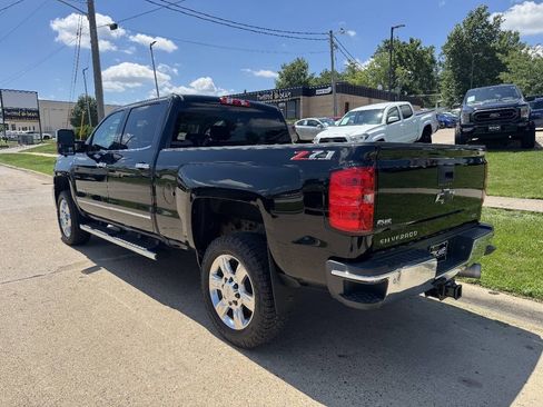Used 2019 Chevrolet Silverado 2500 LTZ w/ Duramax Plus Package AWD/4WD image 3