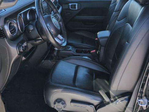 Used 2021 Jeep Wrangler Unlimited Sahara image 15