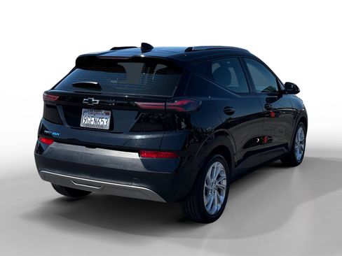 Used 2023 Chevrolet Bolt EUV LT FWD image 5