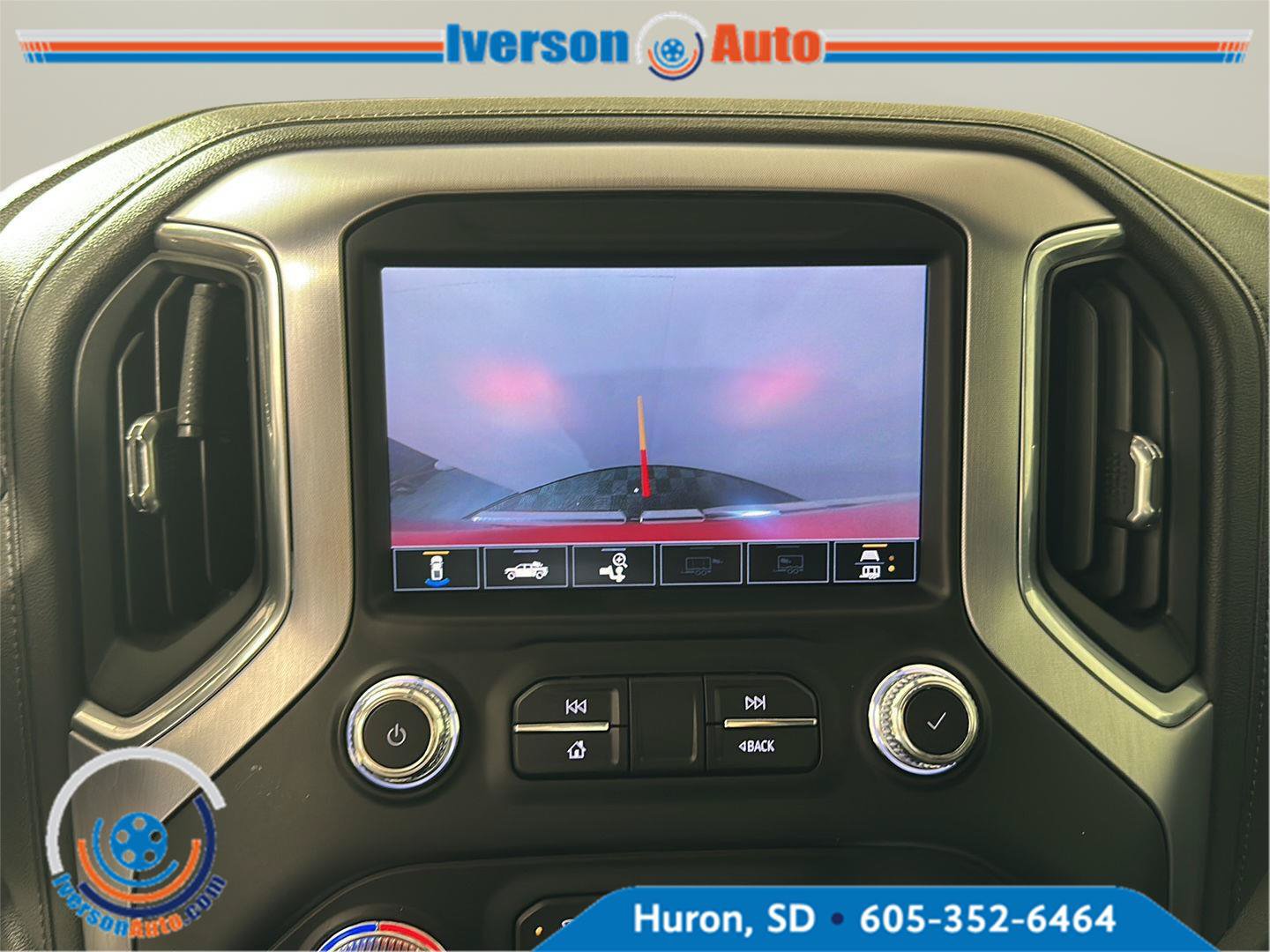 Used 2020 GMC Sierra 1500 SLE w/ SLE Value Package AWD/4WD image 19