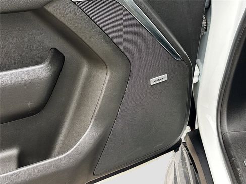 Used 2025 GMC Yukon XL Denali RWD image 19