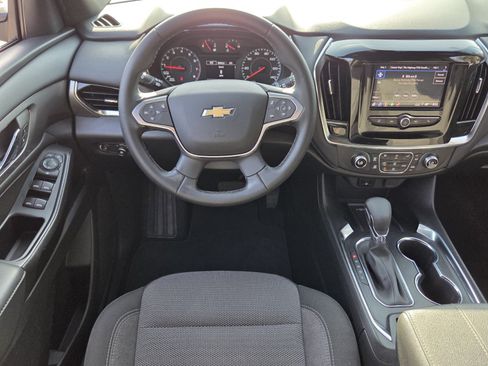 Certified 2023 Chevrolet Traverse LT FWD image 14