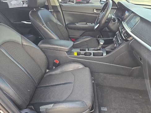 Used 2020 Kia Optima S FWD image 26