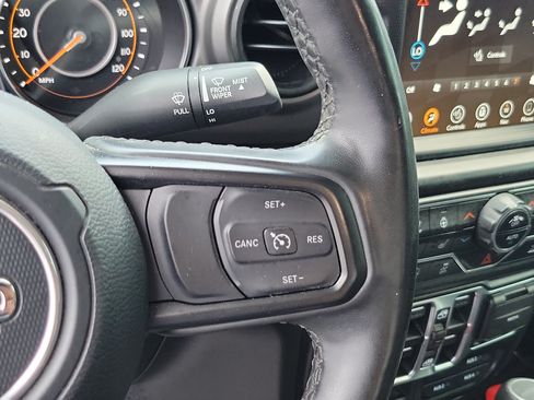 Used 2022 Jeep Gladiator Sport AWD/4WD image 22