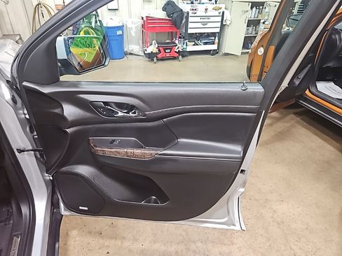 Used 2020 GMC Acadia Denali w/ Denali Ultimate Package image 33