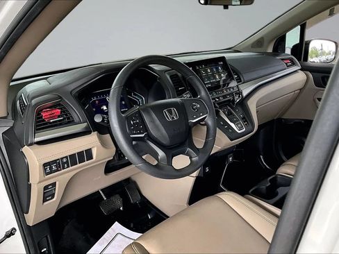 Used 2024 Honda Odyssey EX image 14
