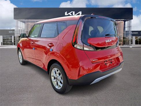 New 2025 Kia Soul LX w/ LX Technology Package image 3