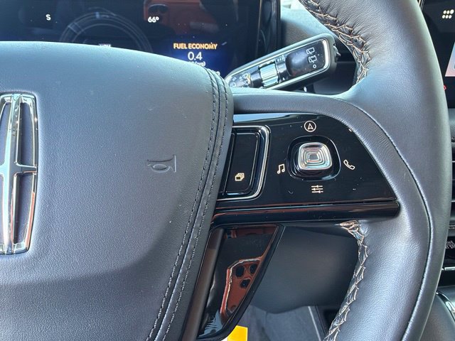 New 2027 Lincoln Aviator AWD image 17