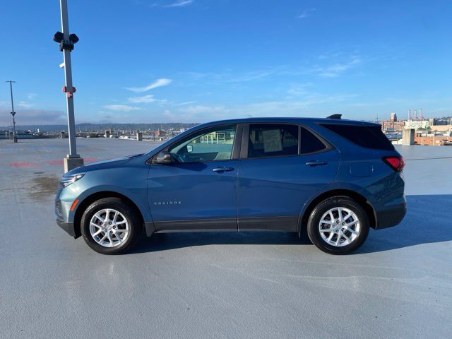 Used 2024 Chevrolet Equinox LS w/ LS Convenience Package AWD/4WD image 5