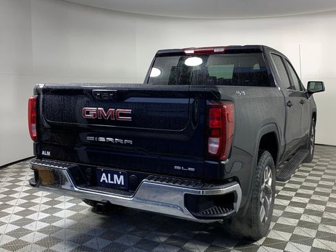 New 2026 GMC Sierra 1500 SLE image 8