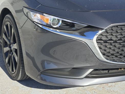 Used 2025 MAZDA MAZDA3 s image 10