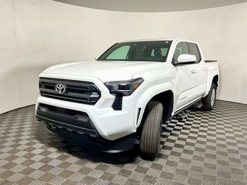 New 2026 Toyota Tacoma SR5 AWD/4WD image 2