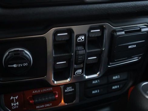 New 2026 Jeep Gladiator Willys image 17