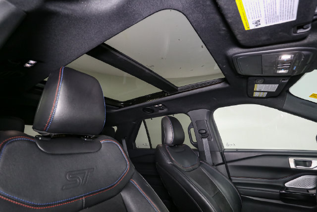 Used 2024 Ford Explorer ST w/ Equipment Group 401A AWD/4WD image 17