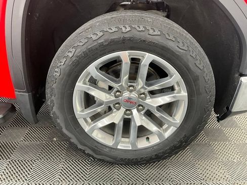 Used 2019 GMC Sierra 1500 SLT w/ SLT Premium Plus Package AWD/4WD image 25