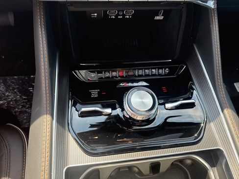 New 2026 Jeep Grand Wagoneer Summit AWD/4WD image 15