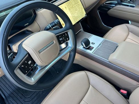 New 2026 Land Rover Range Rover SE AWD/4WD image 3