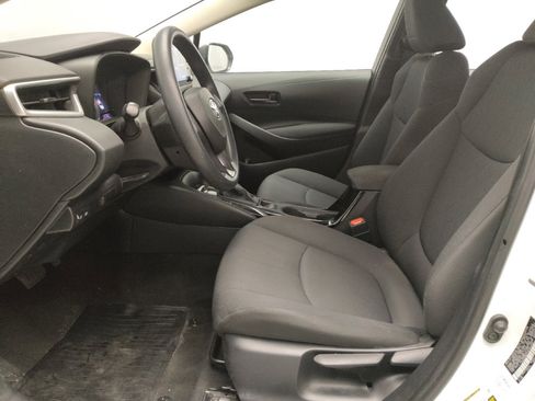 Used 2022 Toyota Corolla LE image 17