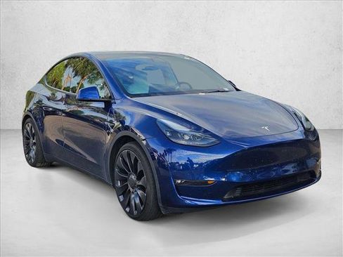 Used 2022 Tesla Model Y Performance AWD/4WD image 2