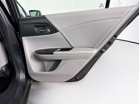 Used 2017 Honda Accord EX-L image 30