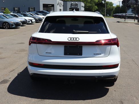 Used 2022 Audi e-tron Chronos w/ Chronos Package AWD/4WD image 6