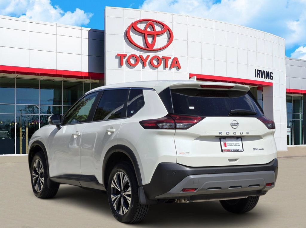 Used 2023 Nissan Rogue SV AWD/4WD image 3