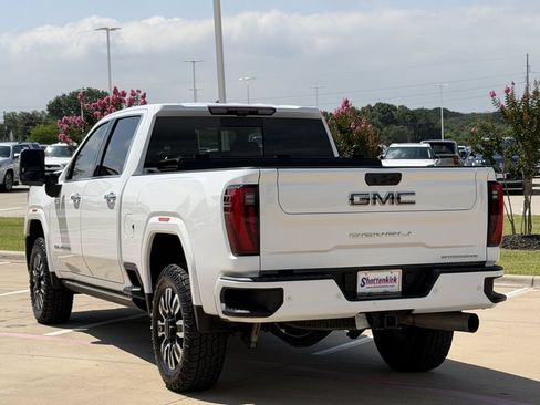 Used 2024 GMC Sierra 2500 Denali Ultimate AWD/4WD image 4