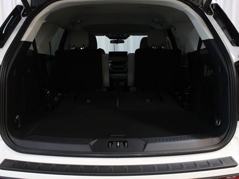 New 2026 Ford Explorer Active w/ Active Comfort Package AWD/4WD image 31