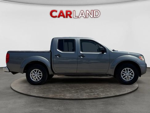 Used 2016 Nissan Frontier SV w/ SV Value Truck Package RWD image 7