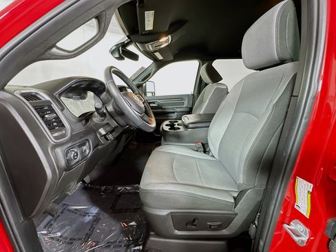 Used 2024 RAM 2500 Big Horn w/ Bed Utility Group image 12