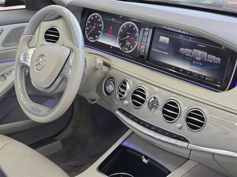 Used 2016 Mercedes-Benz S 550 Sedan image 16