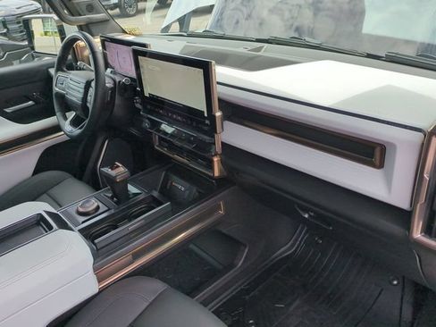 Used 2025 GMC Hummer EV 3X AWD/4WD image 30