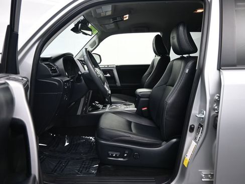 Used 2022 Toyota 4Runner TRD Sport AWD/4WD image 24