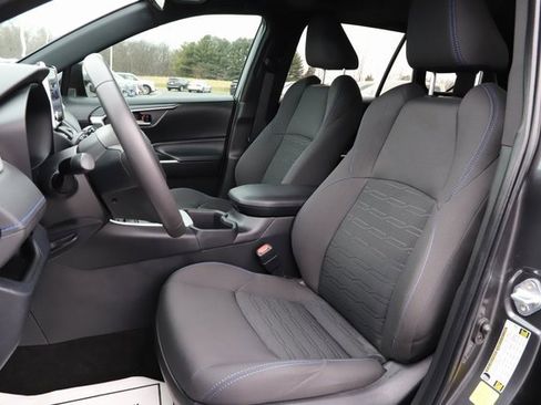 Used 2023 Toyota RAV4 SE image 14