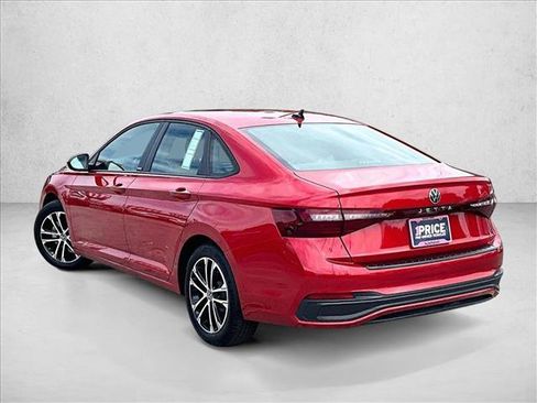 Used 2025 Volkswagen Jetta Sport FWD image 13