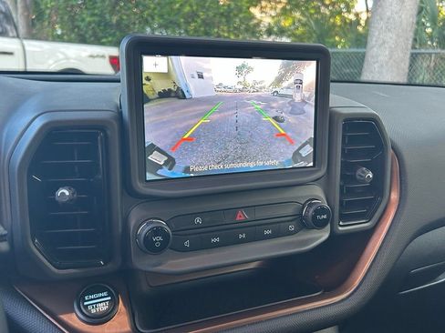 Used 2024 Ford Bronco Sport Outer Banks w/ Tech Package AWD/4WD image 13