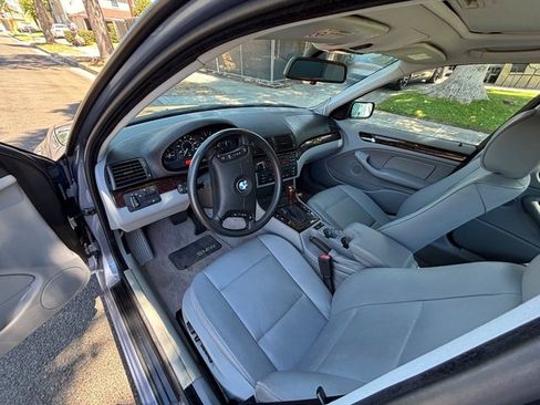 Used 2002 BMW 325i Sedan RWD image 29